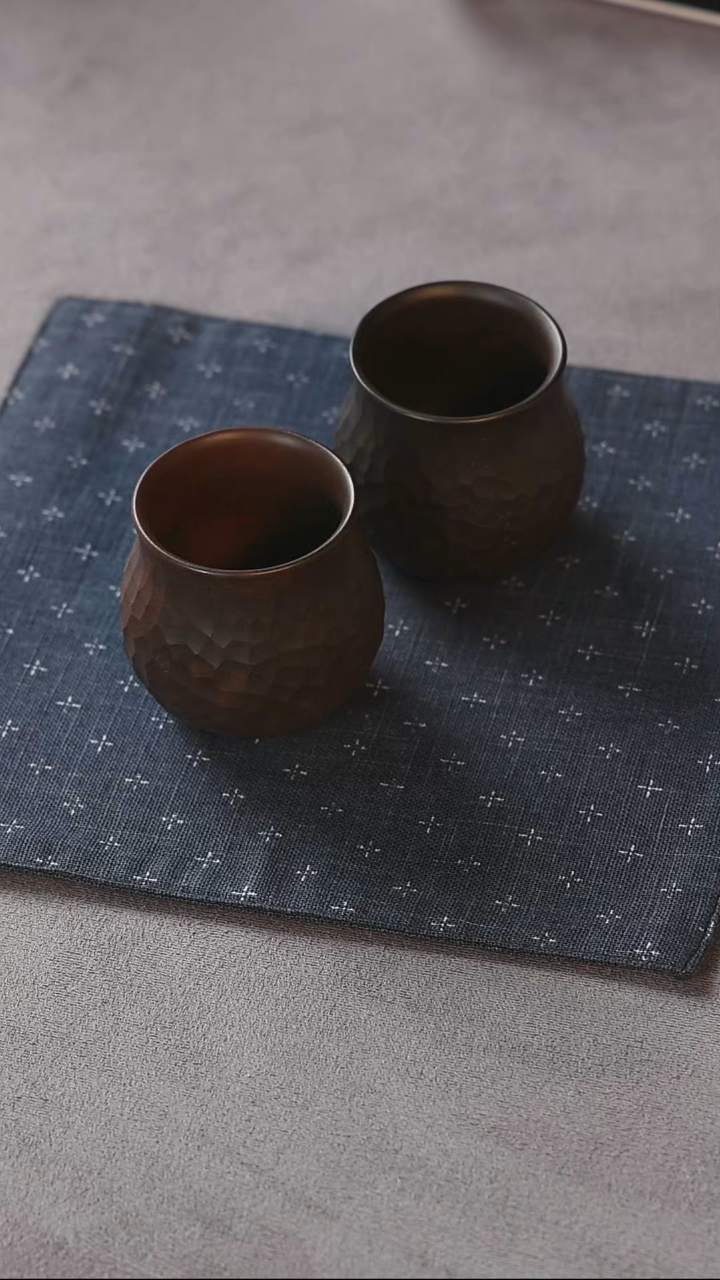 紫砂杯子锤纹 还原烧 钱袋杯一对