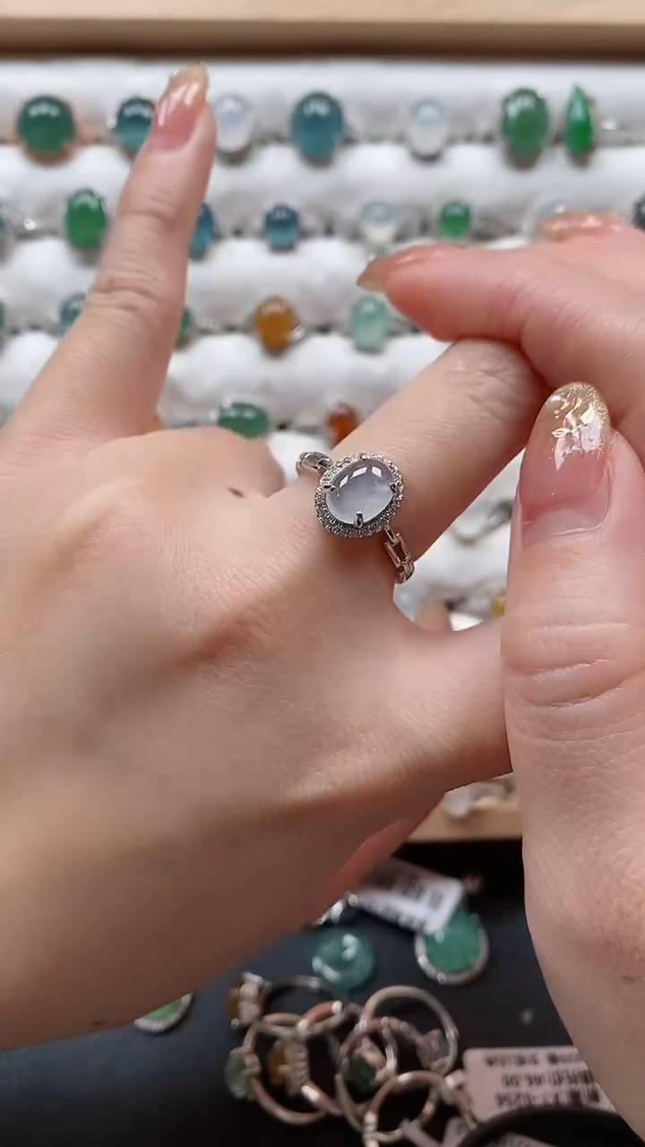 【闪购商品】翡翠戒指银S925镶嵌一物一证一礼盒