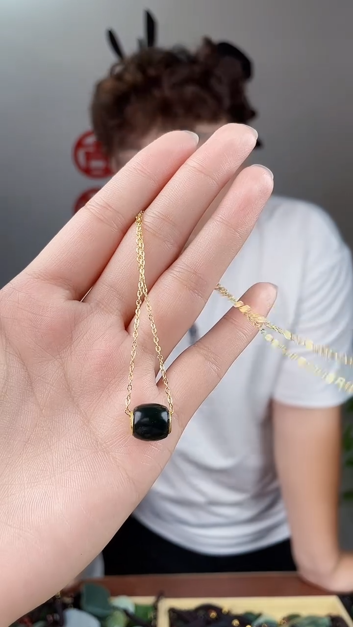 和田玉足金镶嵌颈饰拍一发一，多样性发货