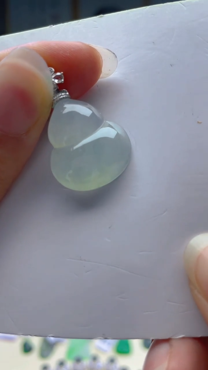 【闪购商品】翡翠颈饰18K金镶嵌天然A货翡翠