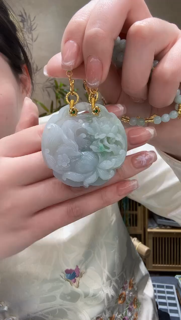 【闪购商品】翡翠颈饰未镶嵌吊坠