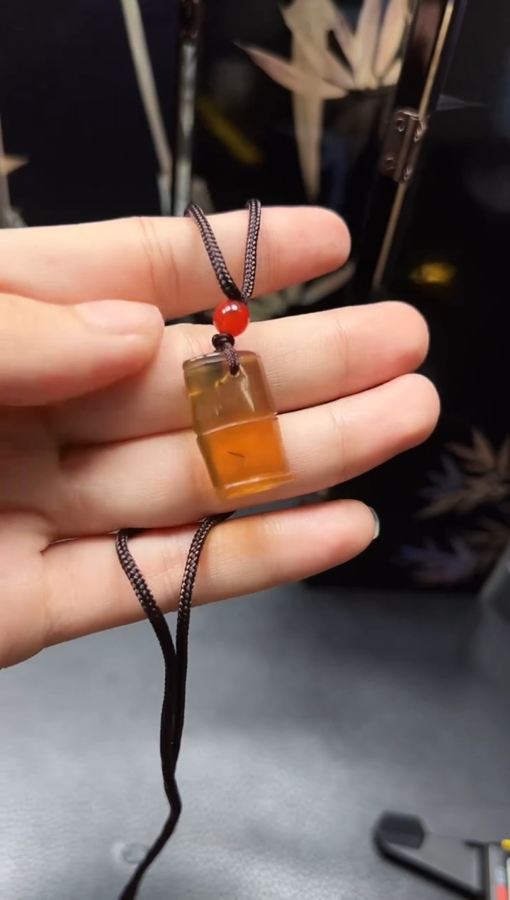 琥珀吊坠(不含链)未镶嵌࿐****ঞSYD1027050多样性发一