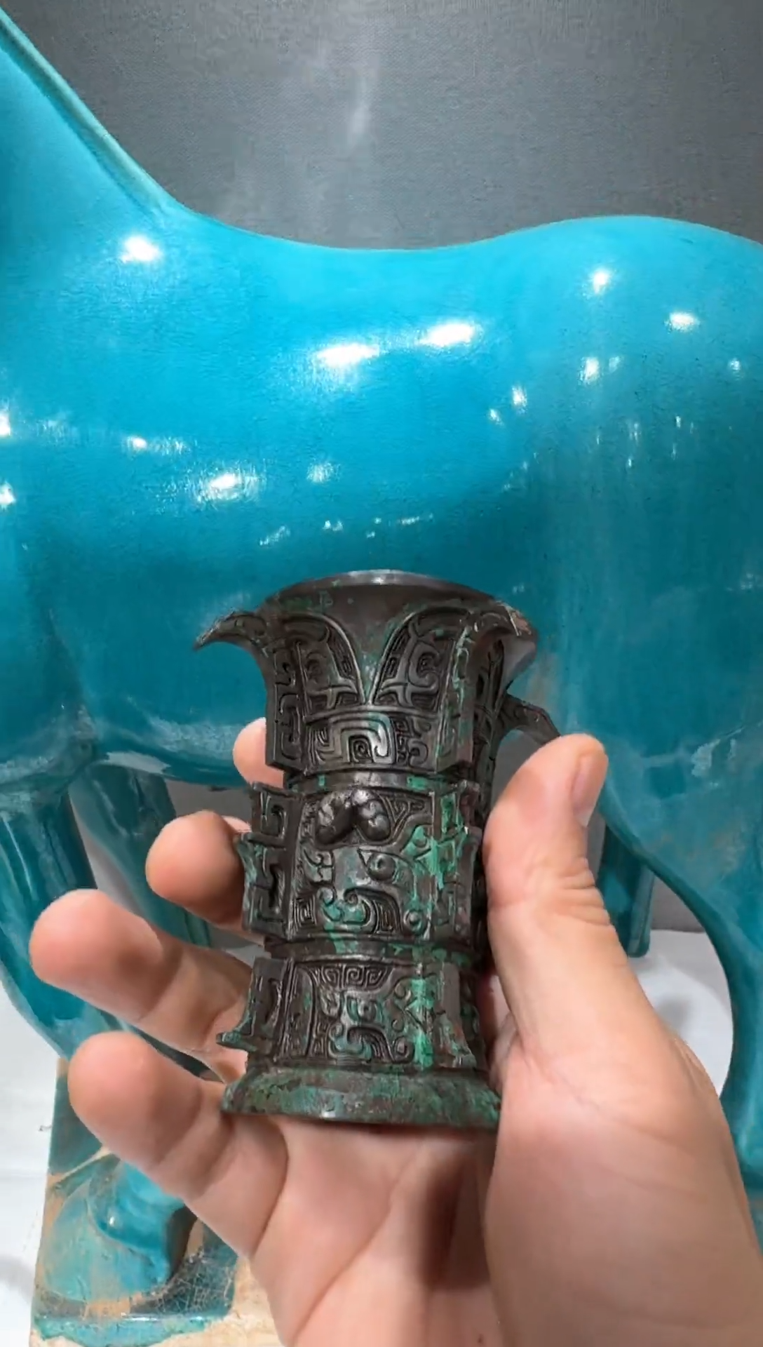 瓷片店铺推荐钧窑瓷器杯子摆件