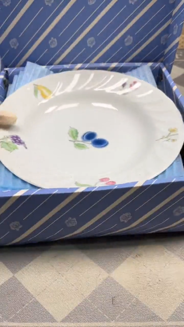 瓷片陶瓷如图所示周边