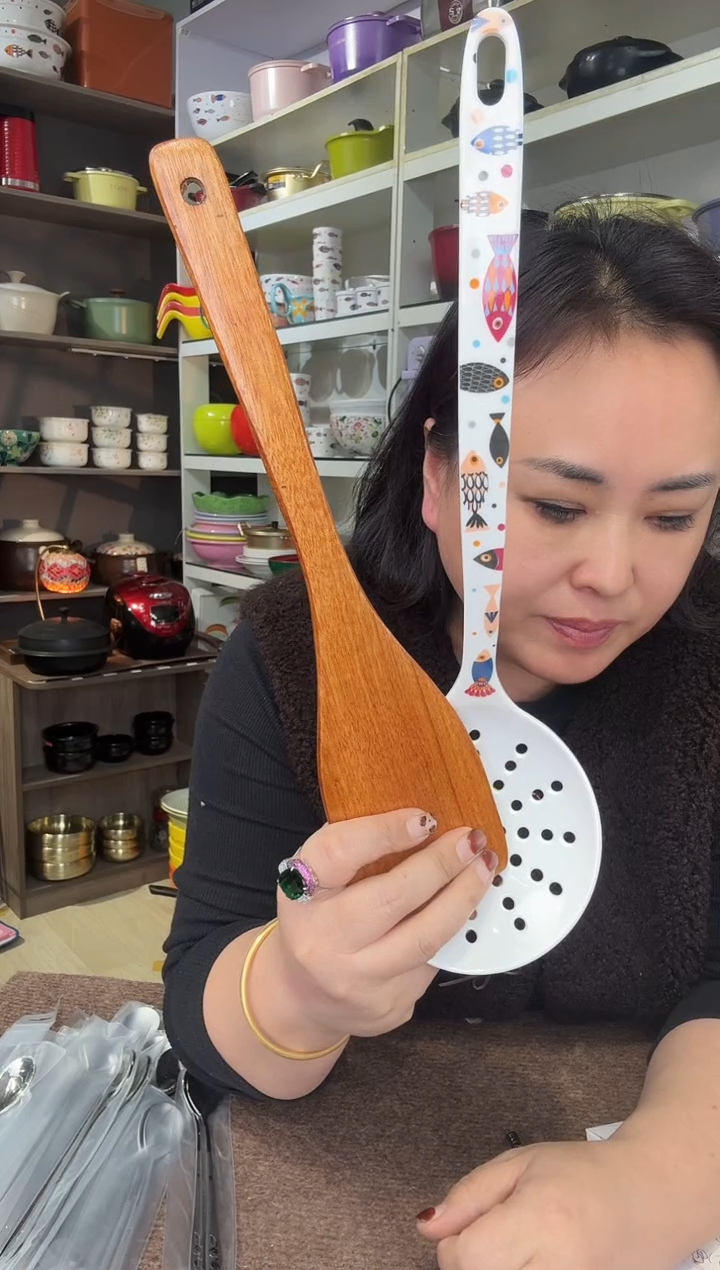 美**放漏勺+木铲（微瑕）