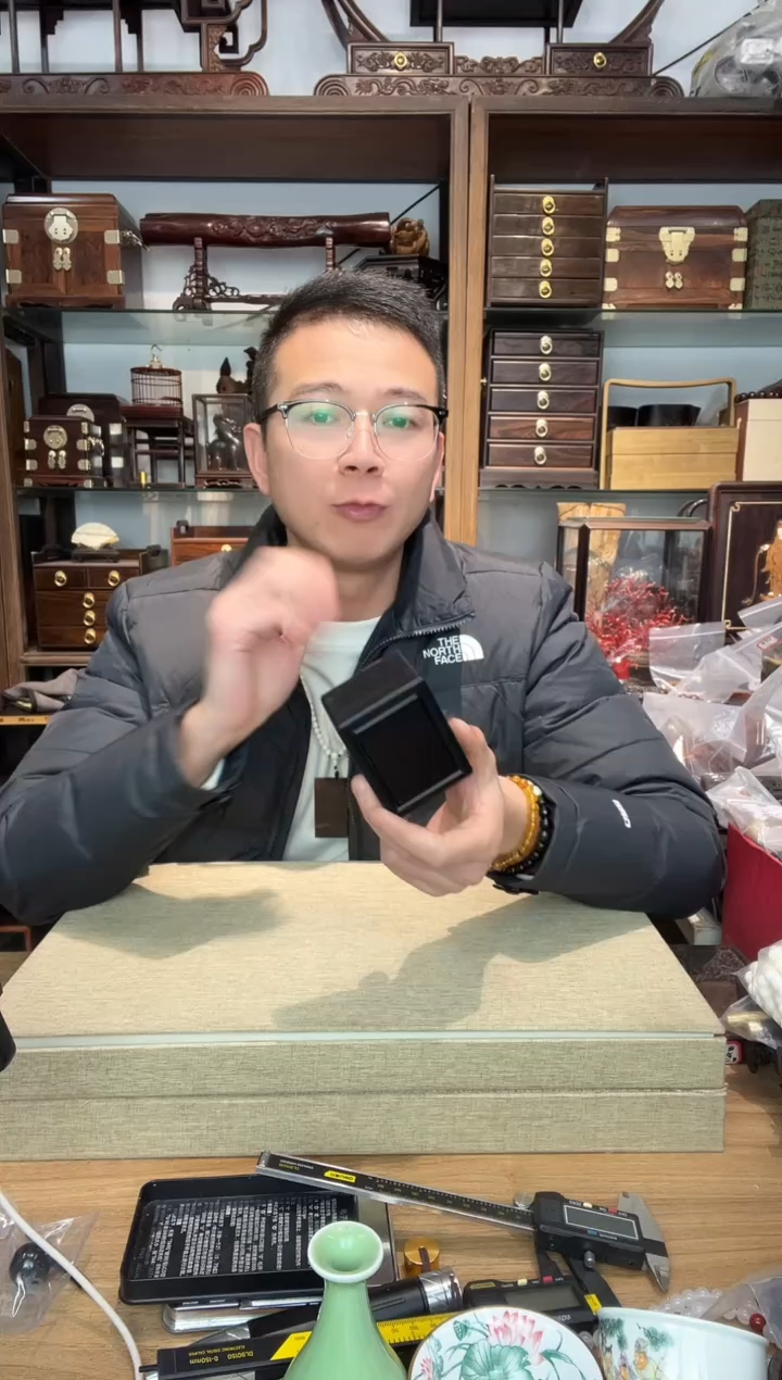 乌木类书架492紫光檀小机关盒  8*6*4.8