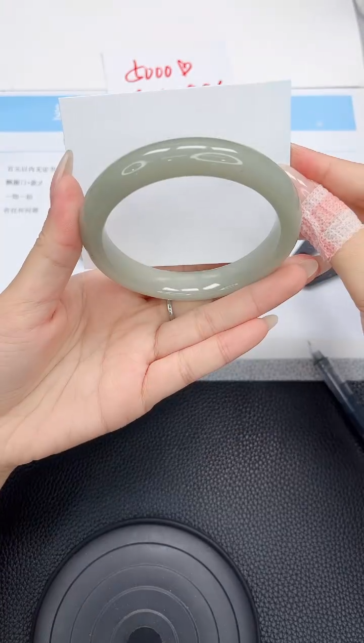 石英质玉手镯未镶嵌42-64.4