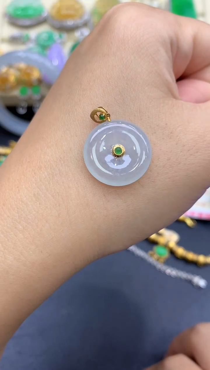 颈饰18K金镶嵌翡翠114-中国好珍宝