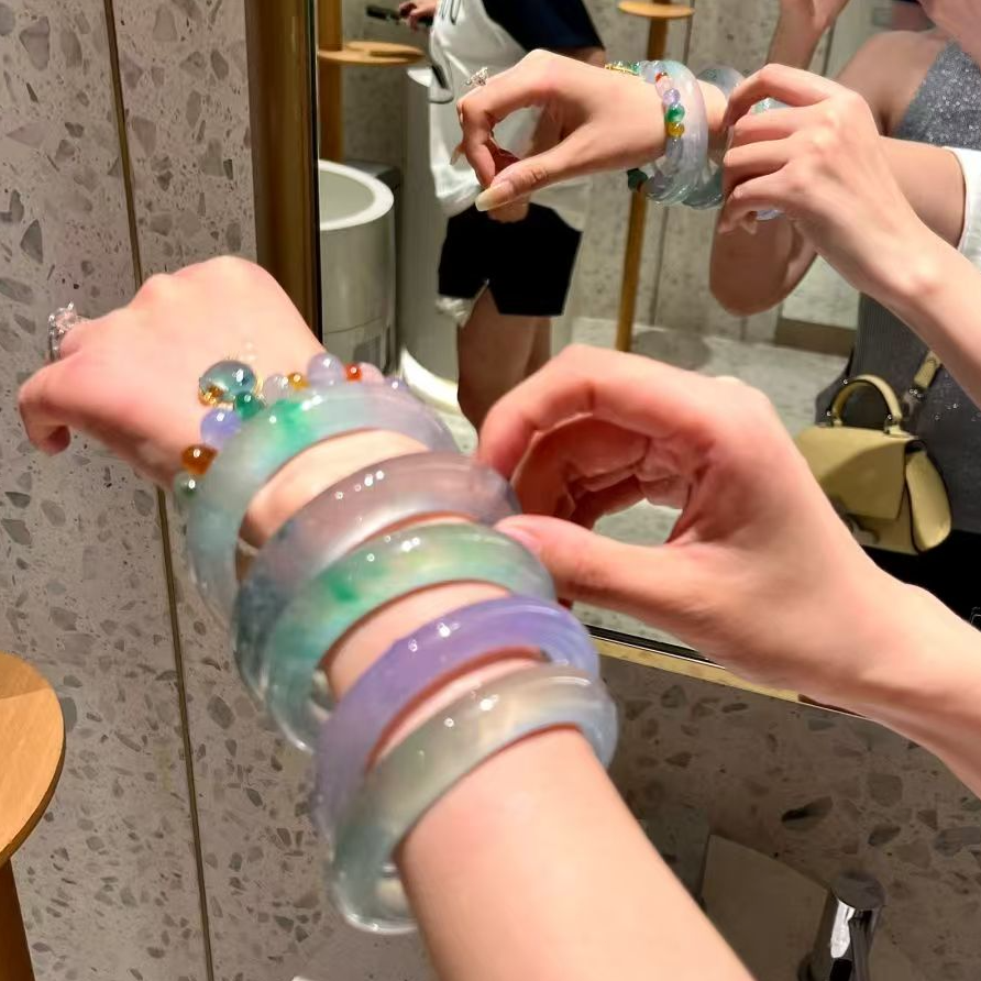 古典国风美人镯冰透多样性发其一F083759