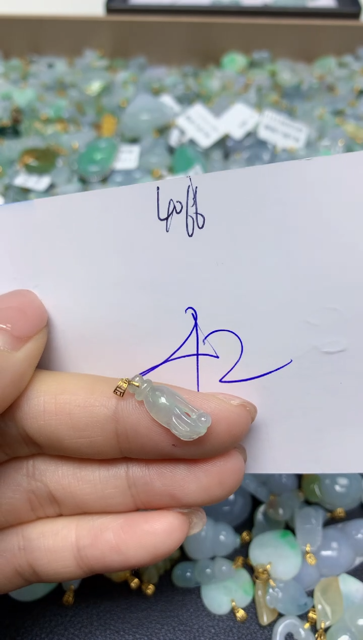 【闪购商品】翡翠挂件18K金镶嵌 天然翡翠A货