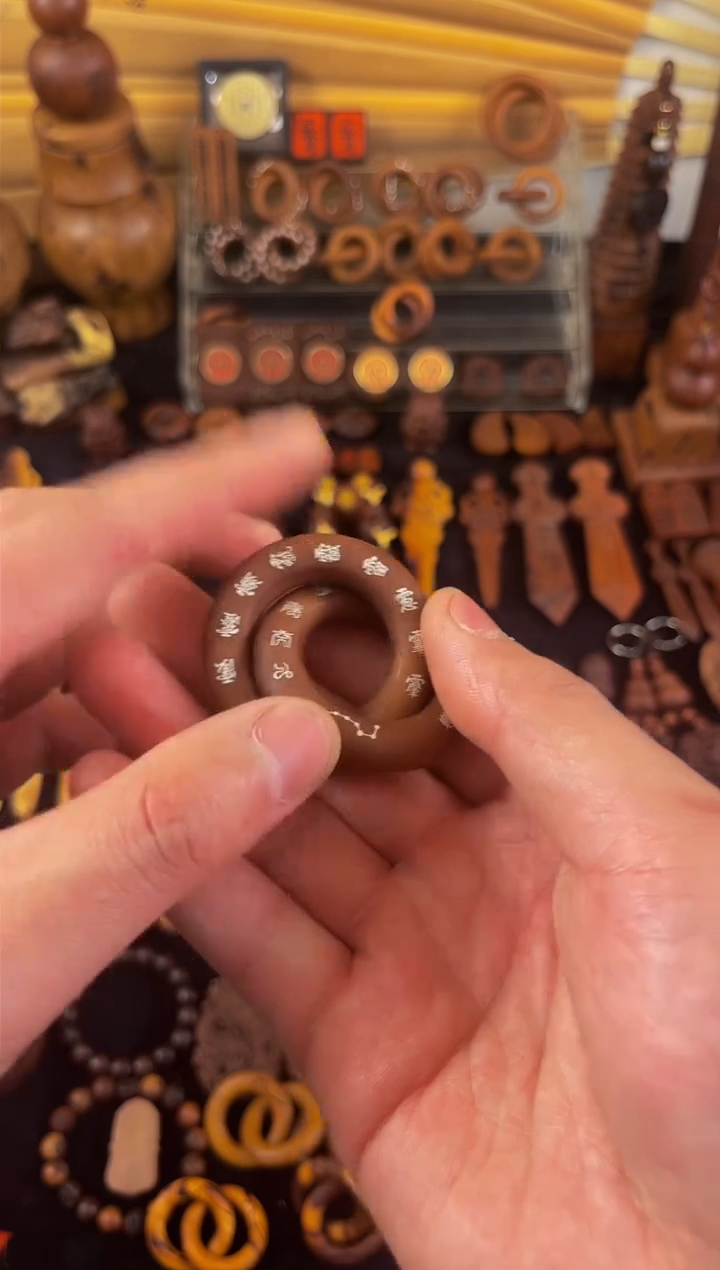 【闪购商品】木枣木老料镶嵌银十字小乾坤圈吊坠