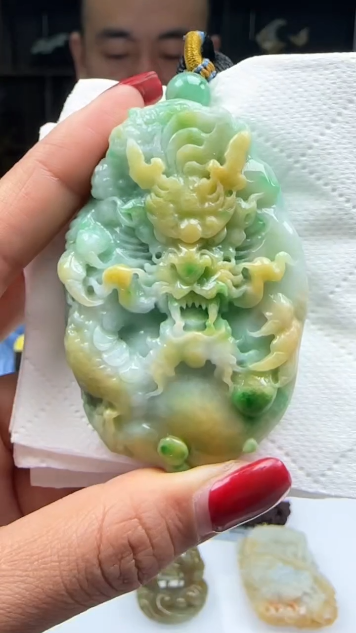 【闪购商品】翡翠颈饰未镶嵌天然翡翠A货吊坠