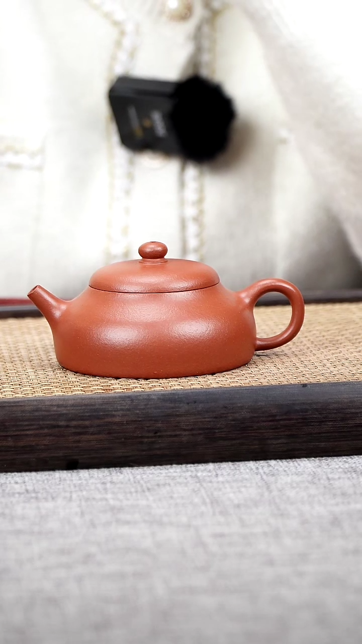 【闪购商品】紫砂茶壶静乐  红降坡  130cc