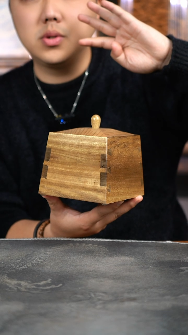 【闪购商品】金丝楠木雕607号拆房老料精工坚果盒