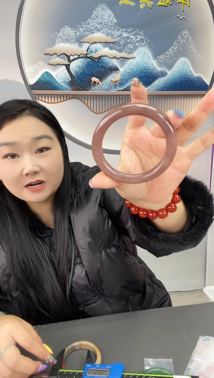 未镶嵌车厘子圆条密玉（石英质玉）62