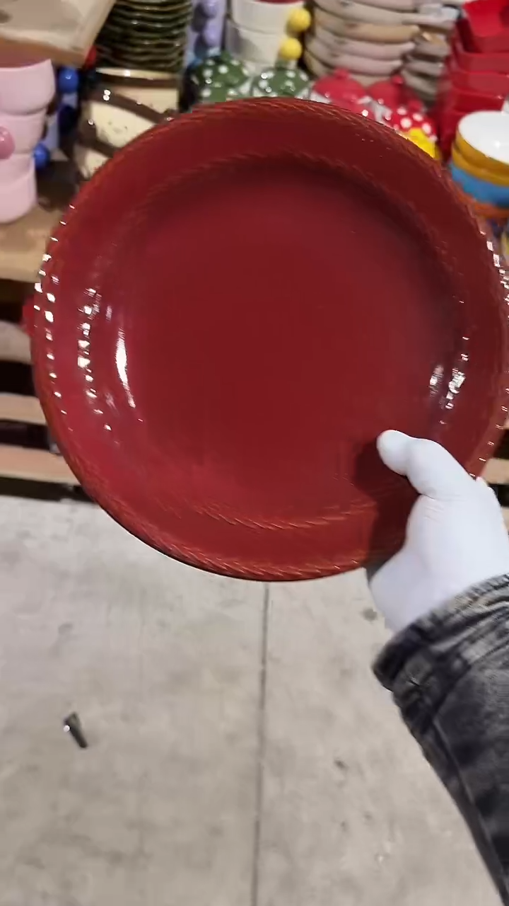 陶瓷红色大盘微瑕 凑满20元包邮