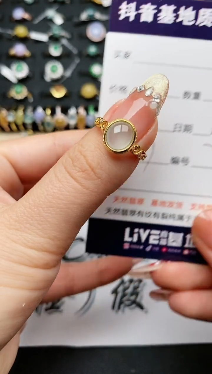 【闪购商品】翡翠戒指银S925镶嵌.........