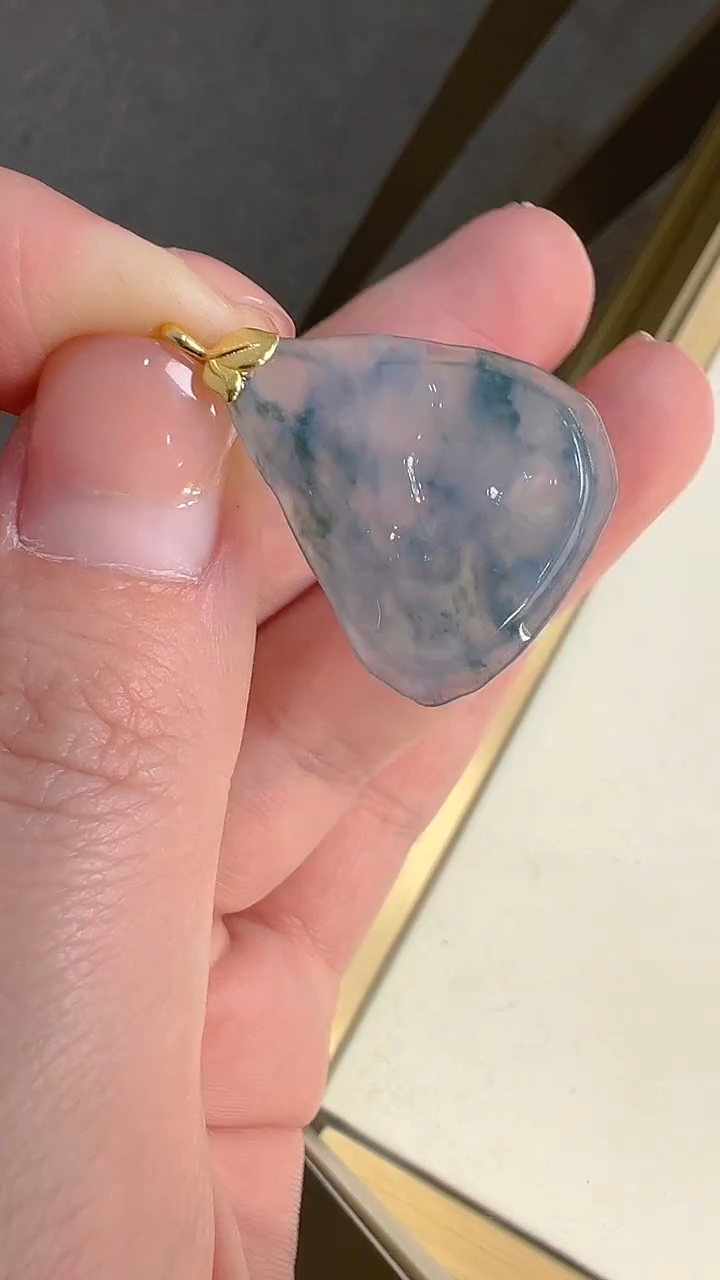 【闪购商品】翡翠吊坠(不含链)18K金镶嵌多样性发货拍一发一