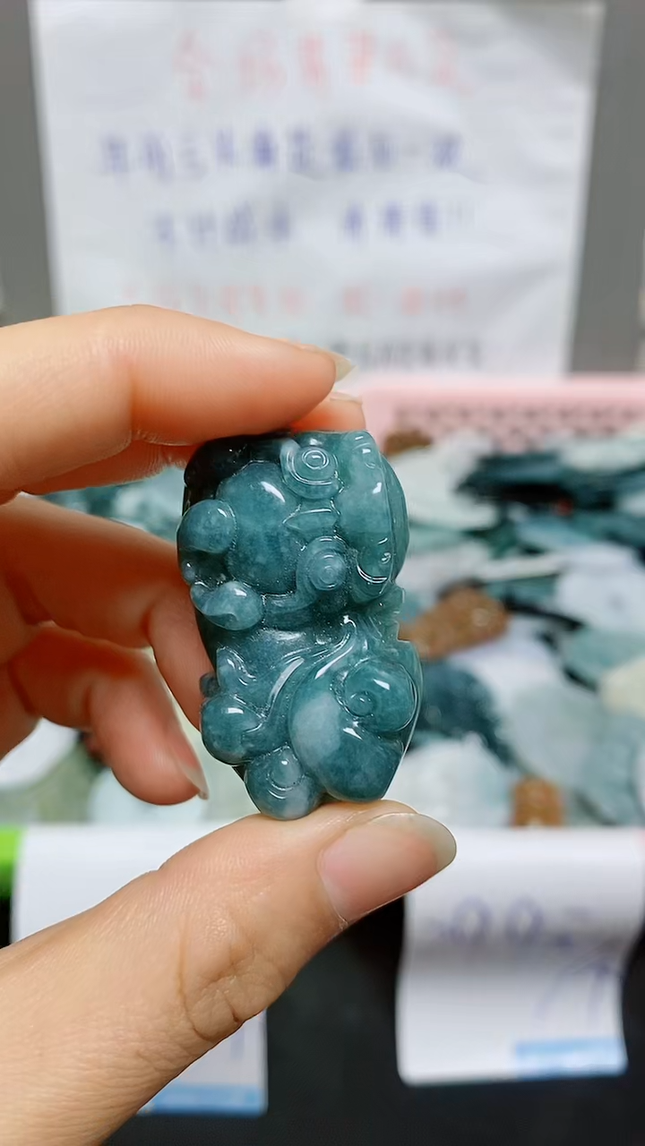 【闪购商品】翡翠颈饰未镶嵌天然翡翠A货