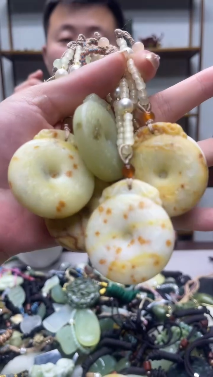 未镶嵌岫玉吊坠多样性发货*拍一发一