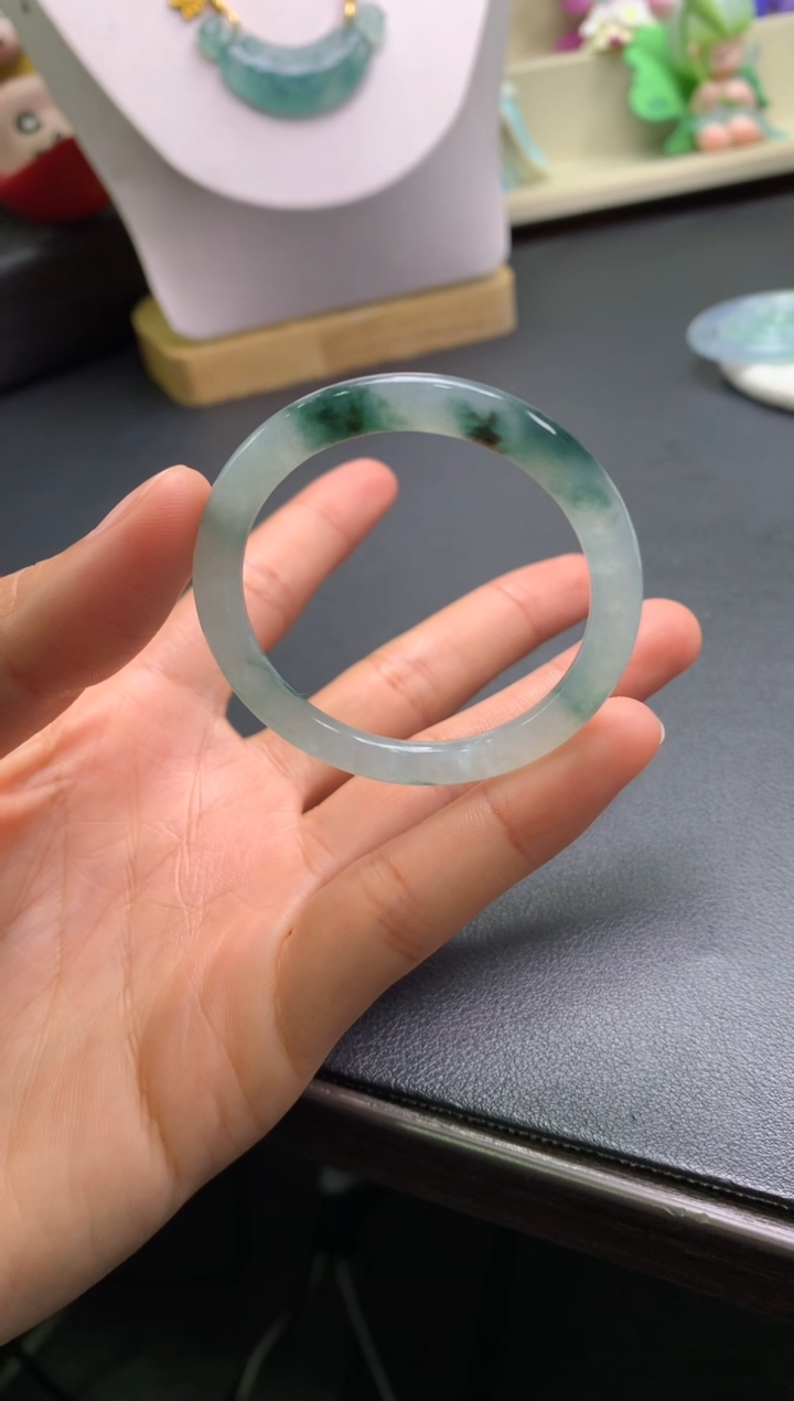 未镶嵌定制翡翠无鉴赏无证书