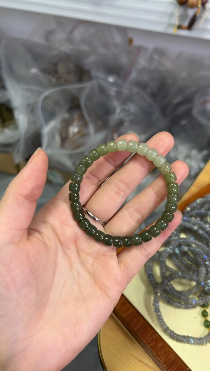 【闪购商品】和田玉手链未镶嵌和田玉渐变直切手链