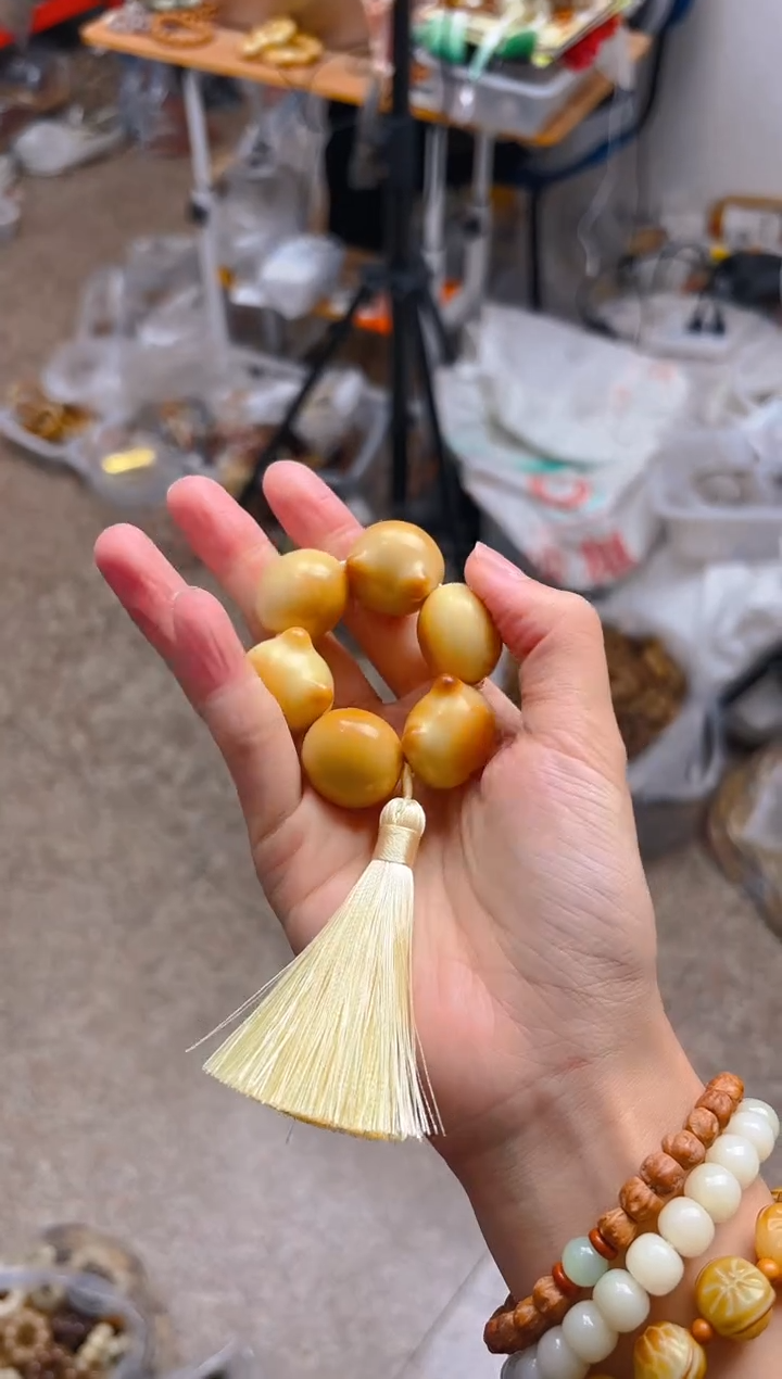 吊坠菩提根/象牙果炭烤猫猫头手捻