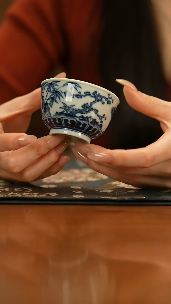 【闪购商品】瓷片君墨             