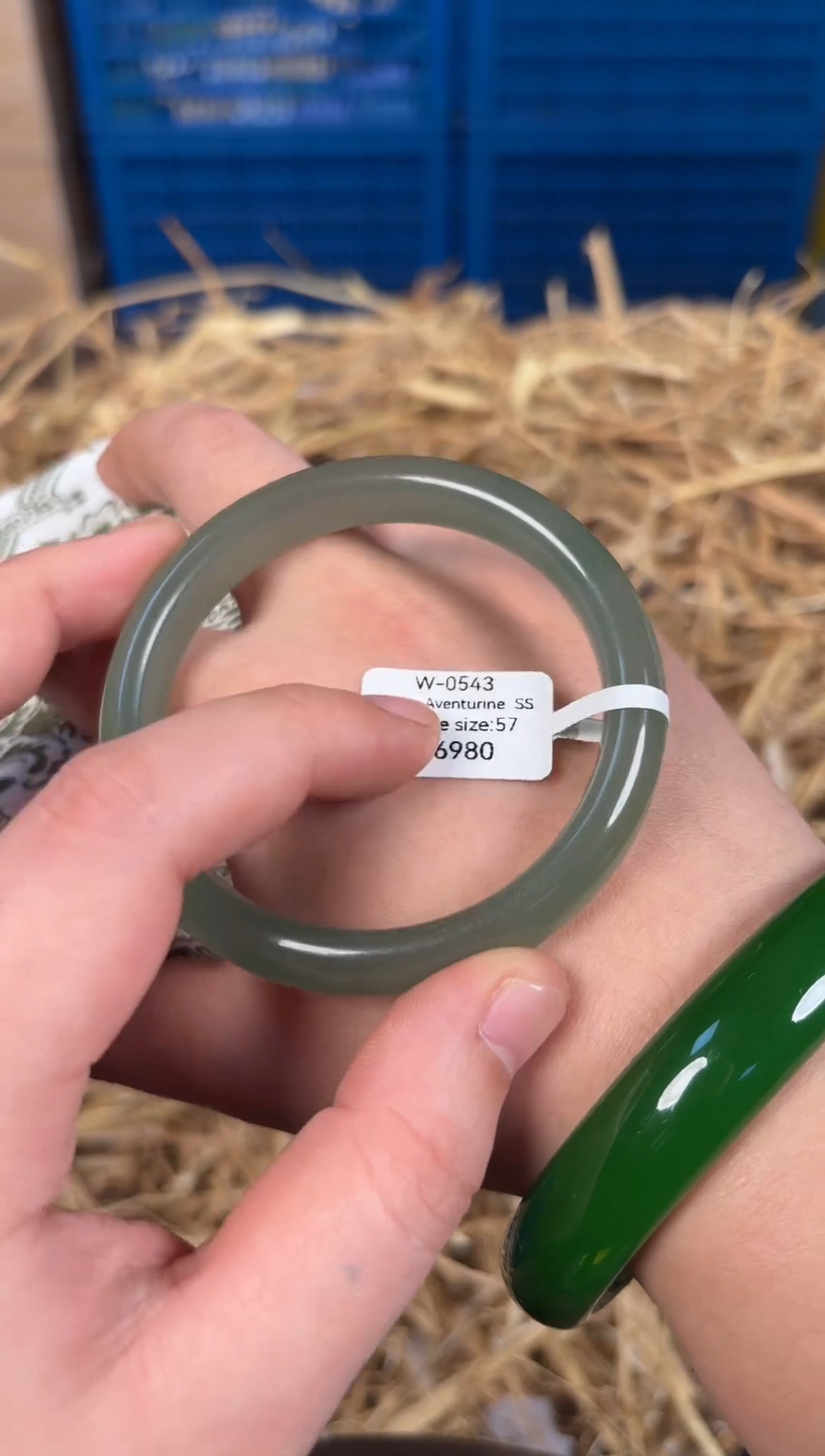 未镶嵌手镯石英质玉W0543