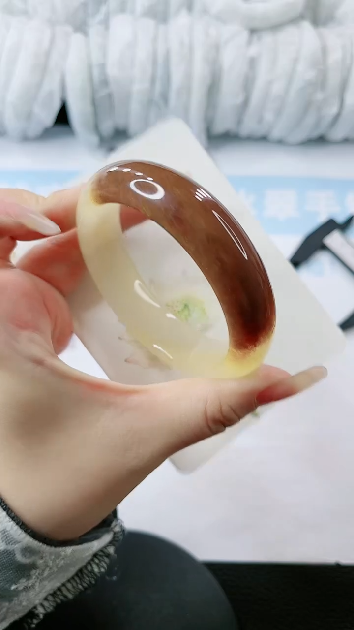 【闪购商品】石英质玉手镯未镶嵌 多样性发货V635