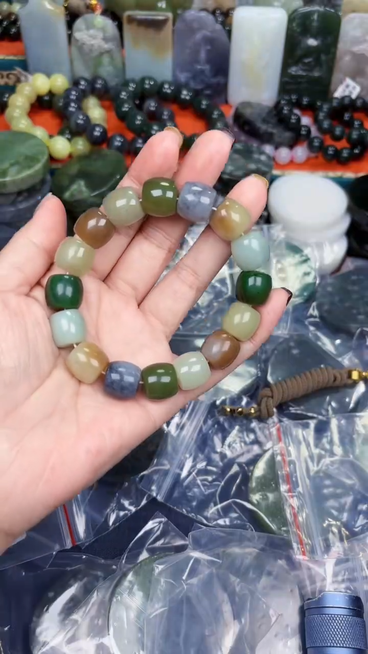 颈饰未镶嵌和田玉和田玉