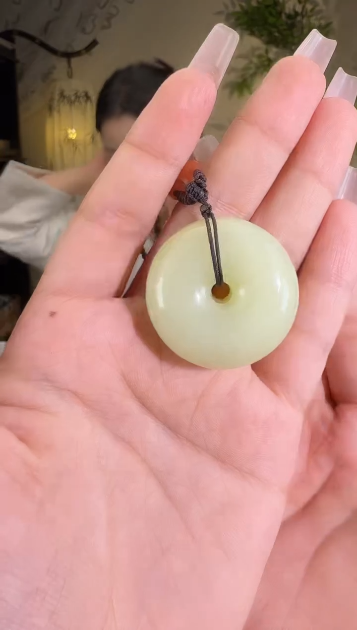 【闪购商品】和田玉未镶嵌颈饰平安扣