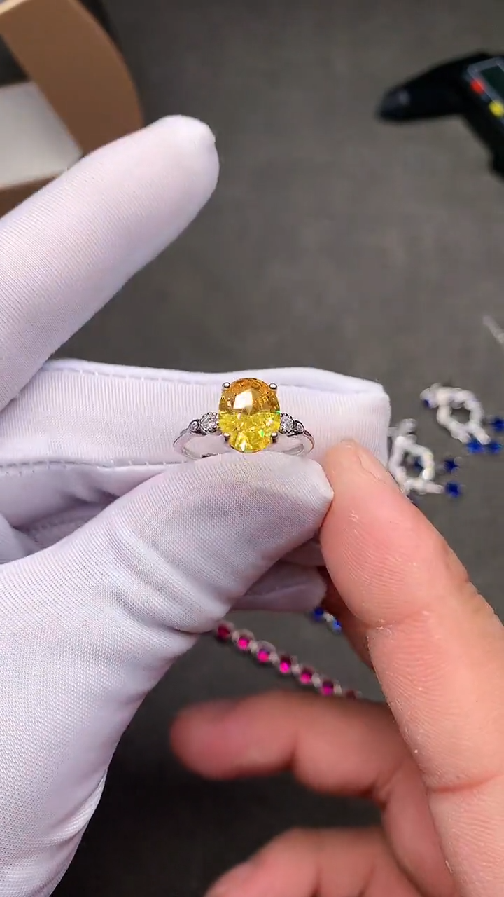 【闪购商品】彩色蓝宝石戒指银S925镶嵌..........