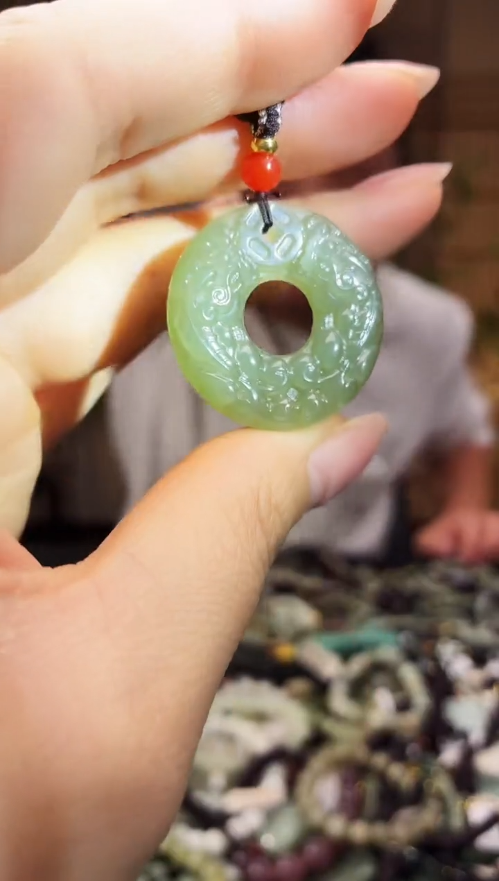 颈饰未镶嵌和田玉多样性发货，拍一发一