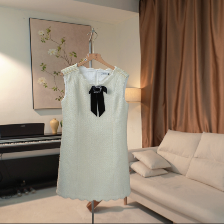 G053 镶钻蝴蝶结装饰中长款绵羊毛粗花呢无袖马甲连衣裙女 231H33