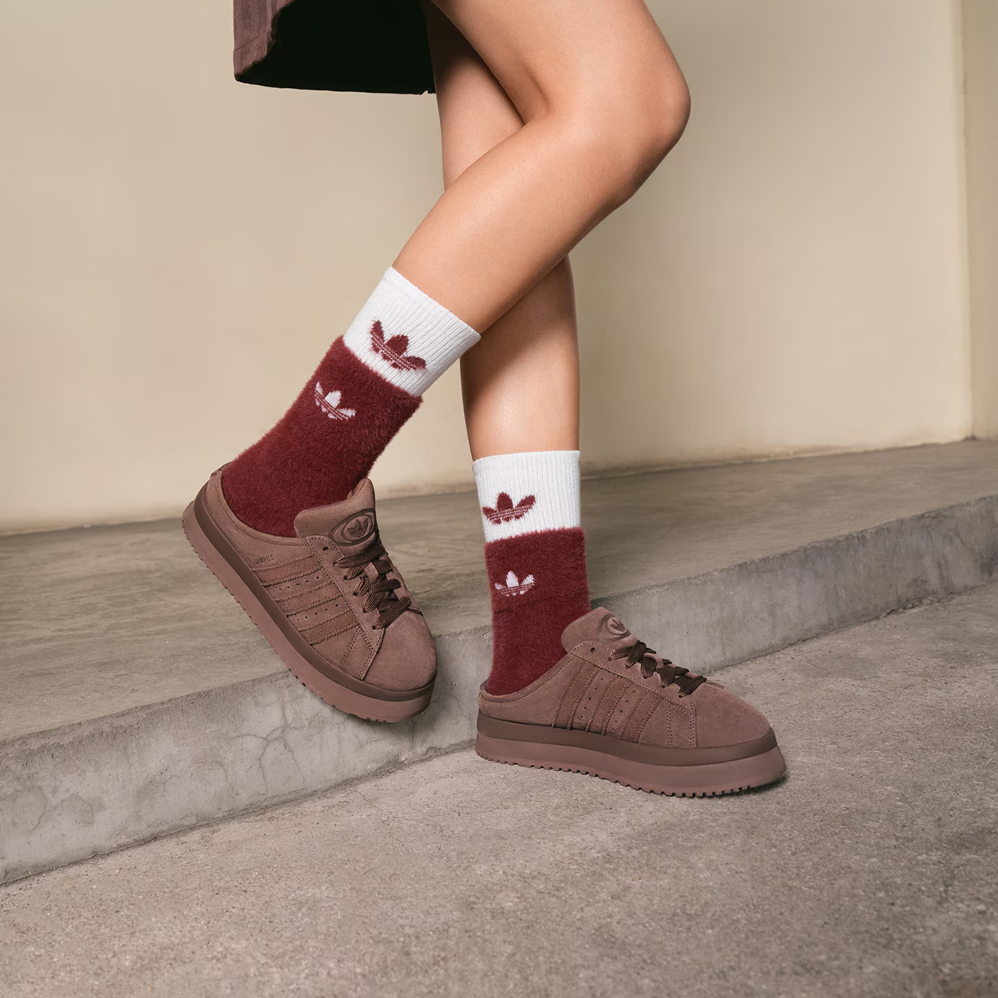 adidas三叶草 「面包鞋」经典加绒厚底运动鞋 JR3731 H