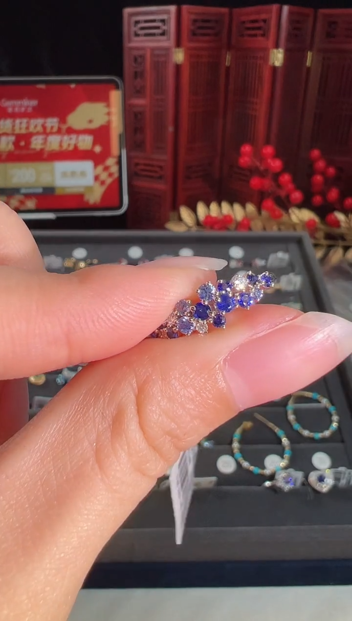 【闪购商品】蓝宝石戒指18K金镶嵌BR13416#-W#250