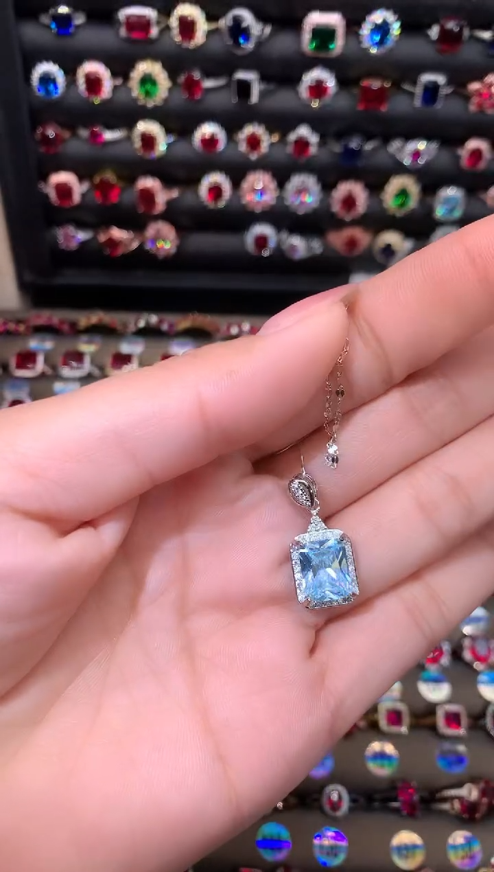 【闪购商品】海蓝宝石吊坠(赠链)银S925镶嵌1