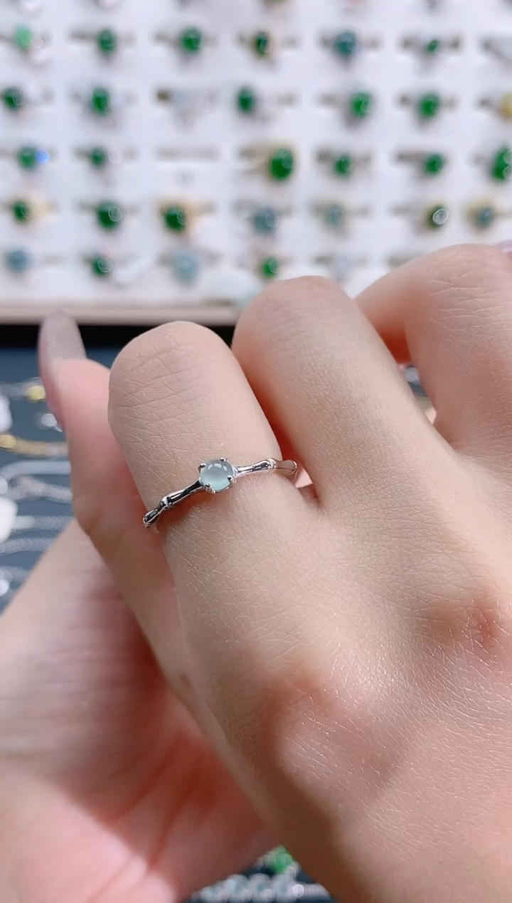 翡翠银S925镶嵌戒指天然翡翠