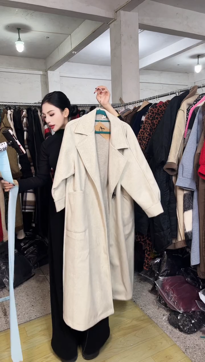 830闪购外套外披马甲打底裤子