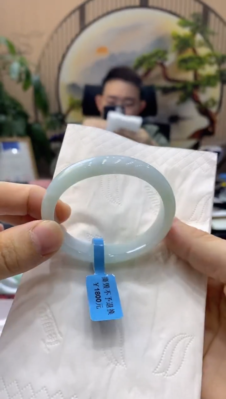 【闪购商品】翡翠手镯未镶嵌000009641