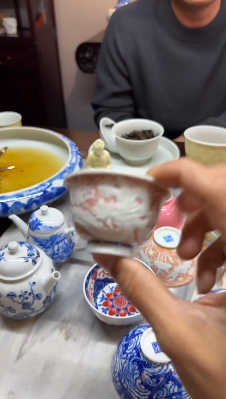 听***?预售 天义华 釉里红雕刻海水龙纹 小压手