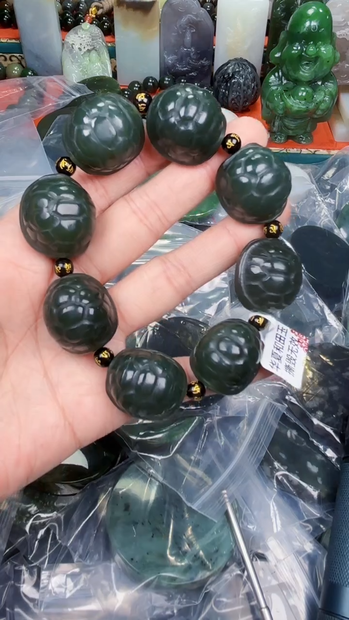 颈饰未镶嵌和田玉和田玉