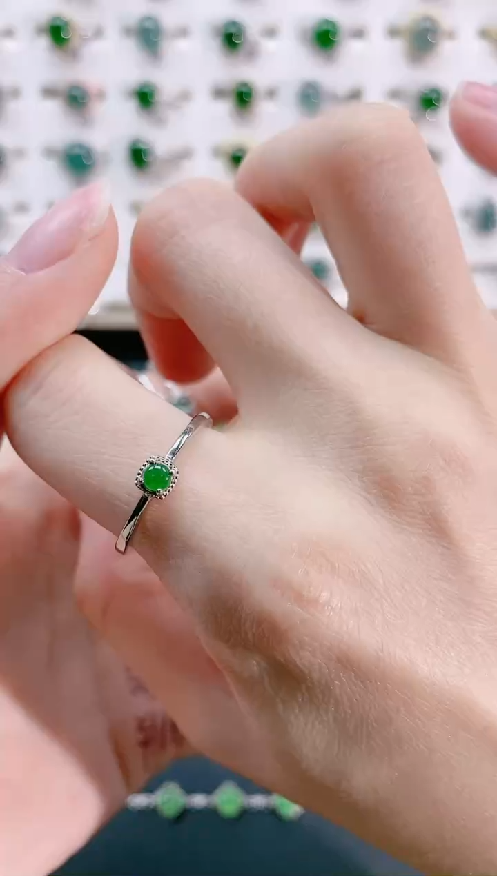 【闪购商品】翡翠戒指银S925镶嵌天然翡翠