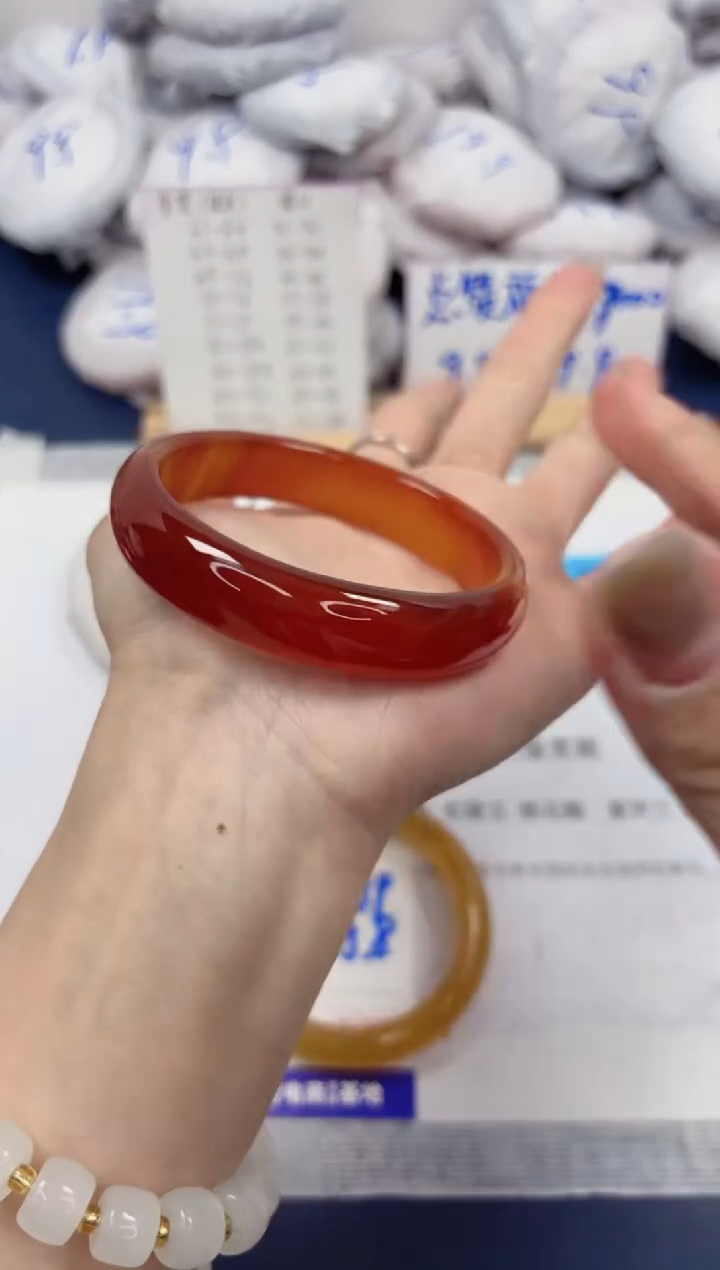 【闪购商品】石英质玉手镯未镶嵌349-玛瑙-圈口58