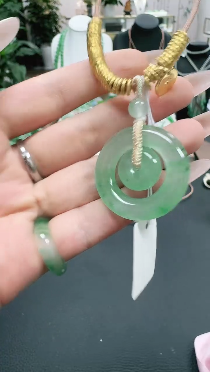 未镶嵌1石英质玉（非洲翠）/0953