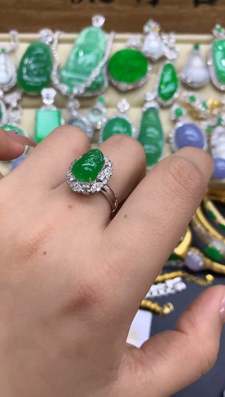 18K金镶嵌戒指翡翠413-中国好珍宝