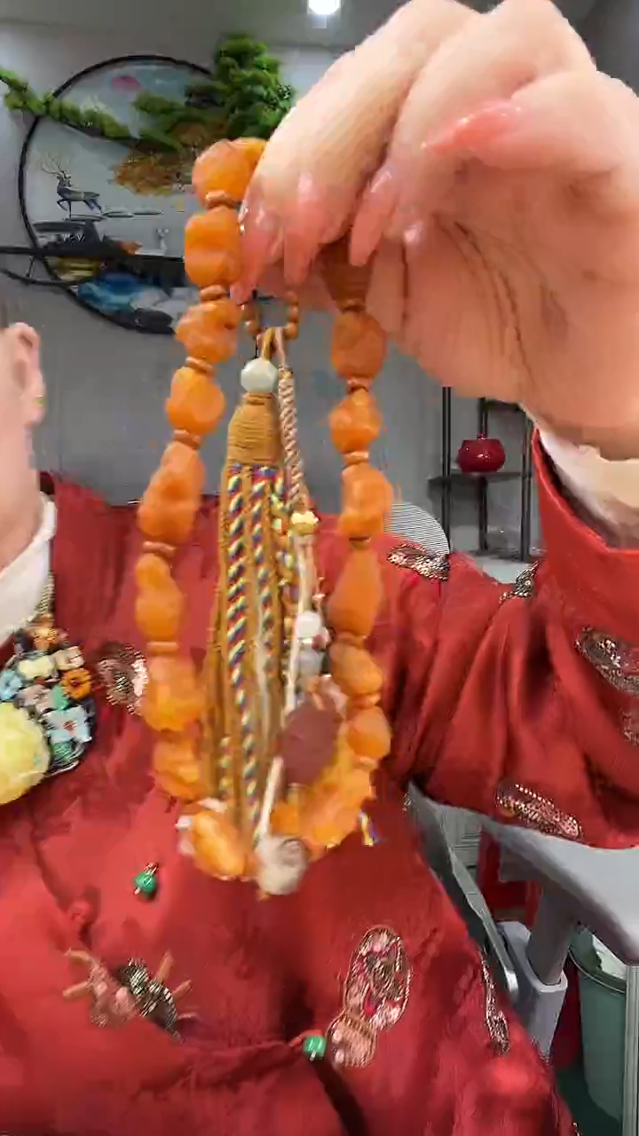 琥珀颈饰未镶嵌项链