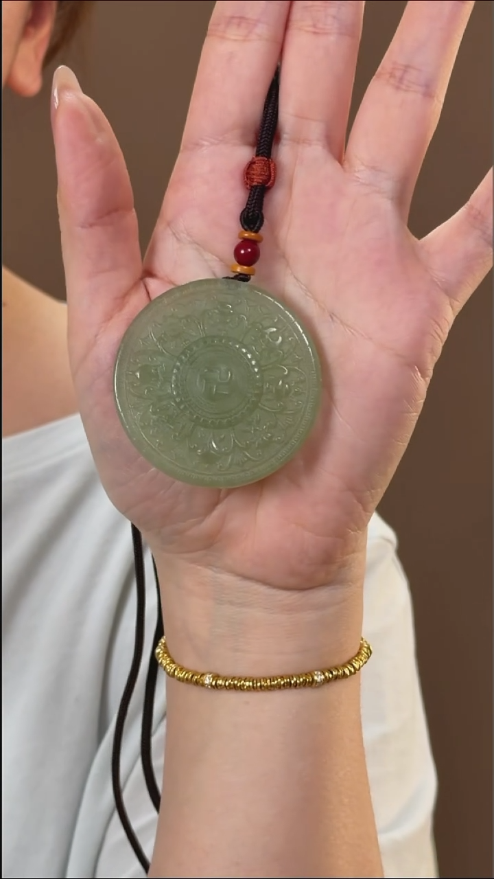 未镶嵌蛇纹石玉颈饰多样性发货