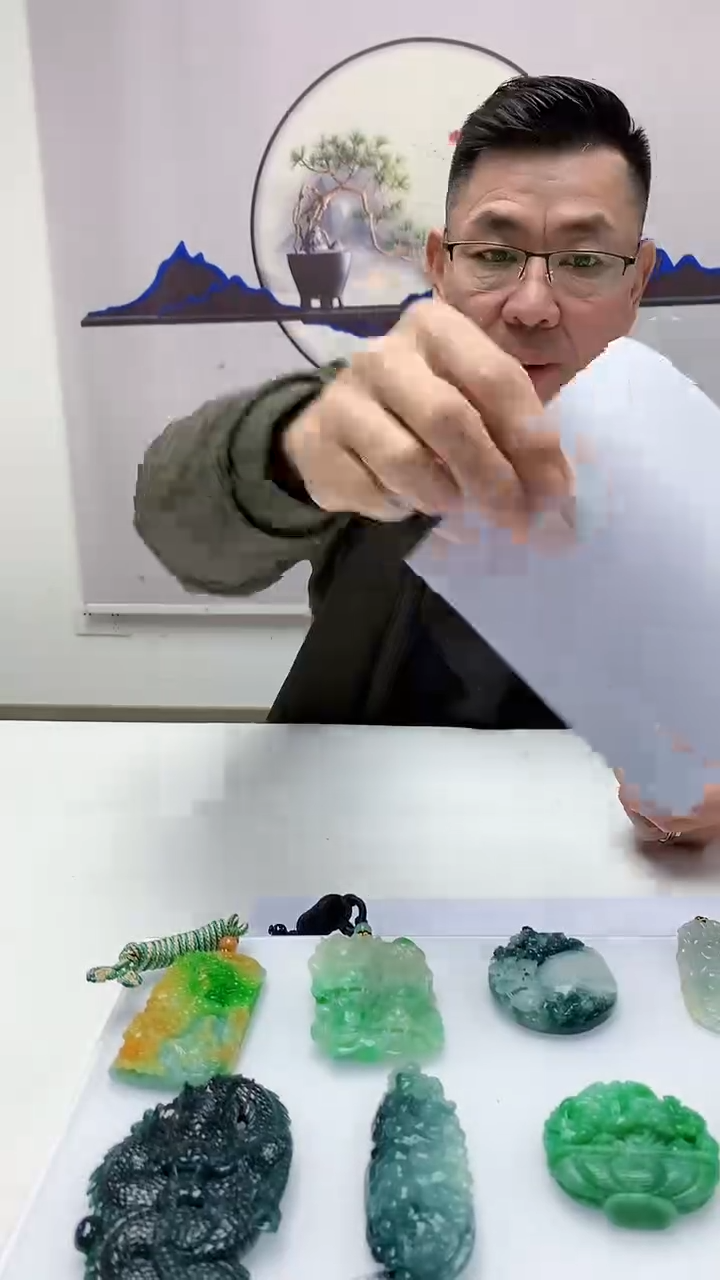 【闪购商品】定制翡翠未镶嵌5152zm-毛货挂件